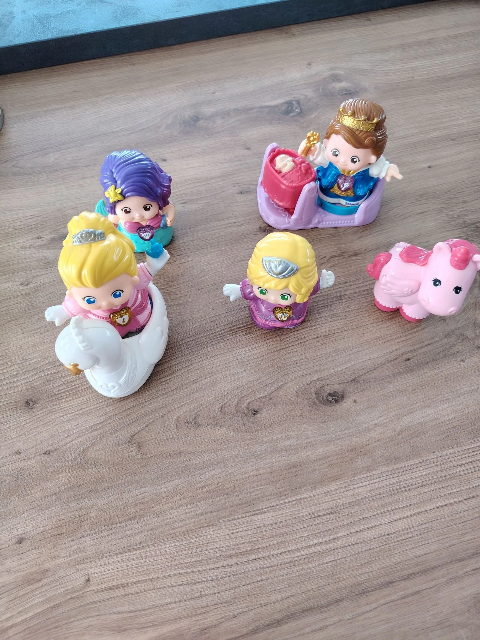 Lot tutut copains, les princesses vtech